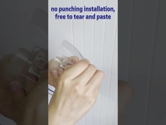 De zelfklevende Muur zet van het het Toiletpapierbroodje van Badkamersreeksen Duidelijke de Houderstribune op