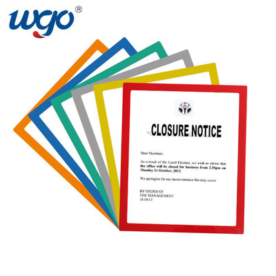 Afneembare fotolijsten op de muur