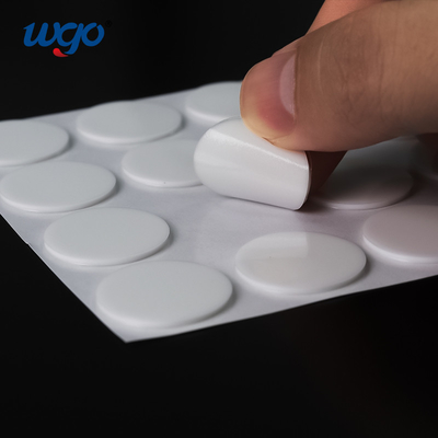 De aangepaste Wasbare Plakband Dots Die Cut Mounting From WGO van Traceless