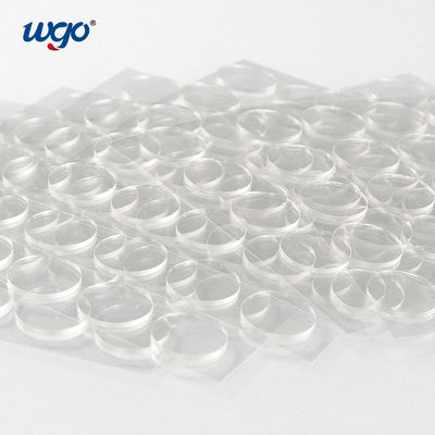 Verwijderde Opnieuw te gebruiken repositionable zelfklevende punten van Muur aan Muur zonder Residu